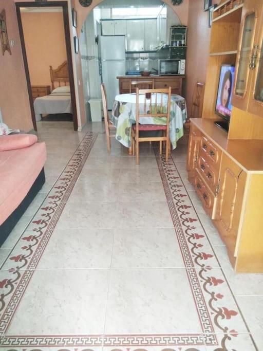 Apto Con Terraza Y 2 Dormitorios. 600 Megas Wifi. Santa Pola Ngoại thất bức ảnh