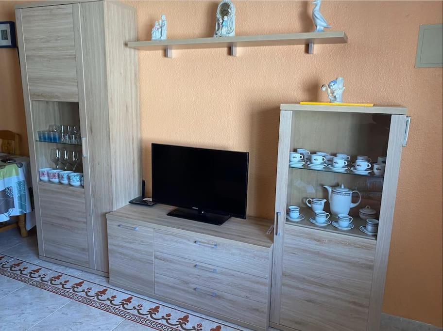 Apto Con Terraza Y 2 Dormitorios. 600 Megas Wifi. Santa Pola Ngoại thất bức ảnh